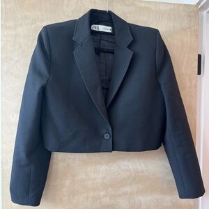 ZARA Cropped Black Blazer | Tailoted Fit | Notch Lapel | Size M